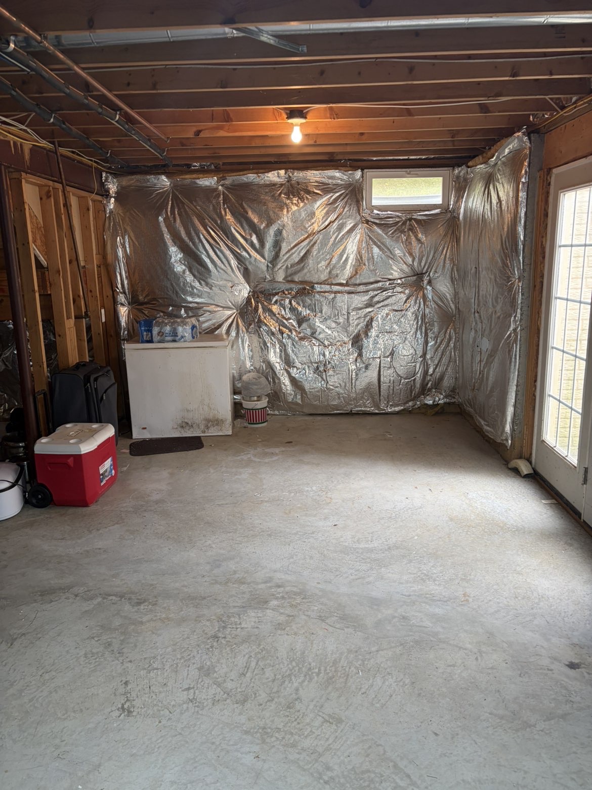 Garage space cleared out after cleanout